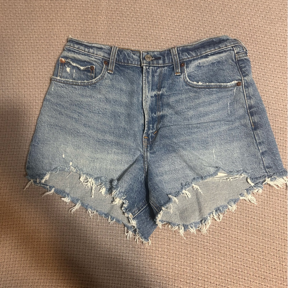 Abercrombie & Fitch '90s Relaxed Cutoff Short High Rise - Picture 2 of 5
